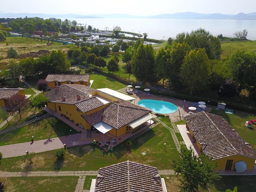 Le Macerine Hotell Castiglione del Lago Exteriör bild