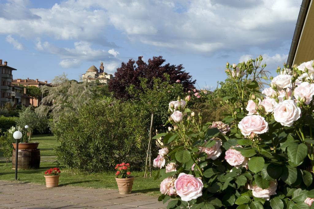 Le Macerine Hotell Castiglione del Lago Exteriör bild